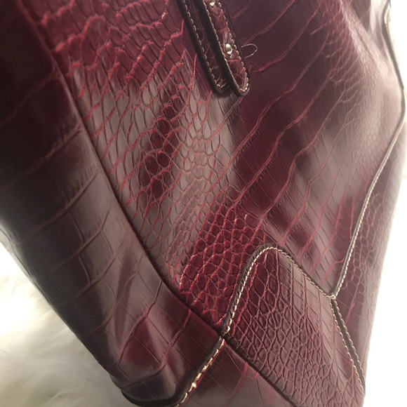 Handbag - Picture 9 of 16